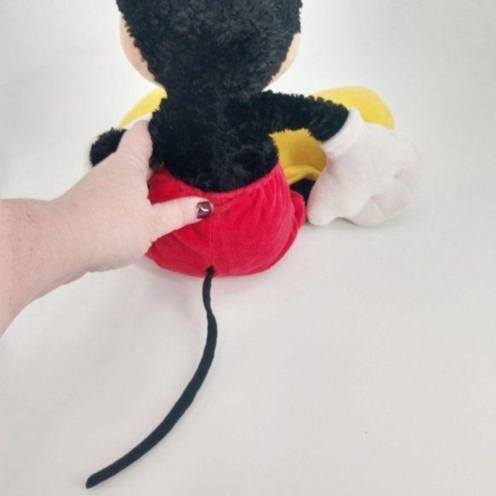 Mickey Mouse Plush Disney Authentic Disneyland - Picture 6 of 7